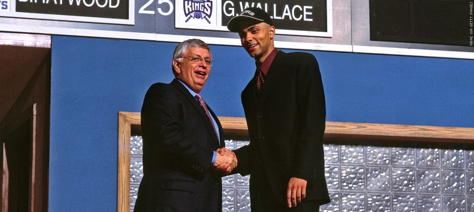 David Stern ne le sait pas encore, mais le 27ème choix de la Draft 2001 est l'un des plus gros steal de l'histoire.